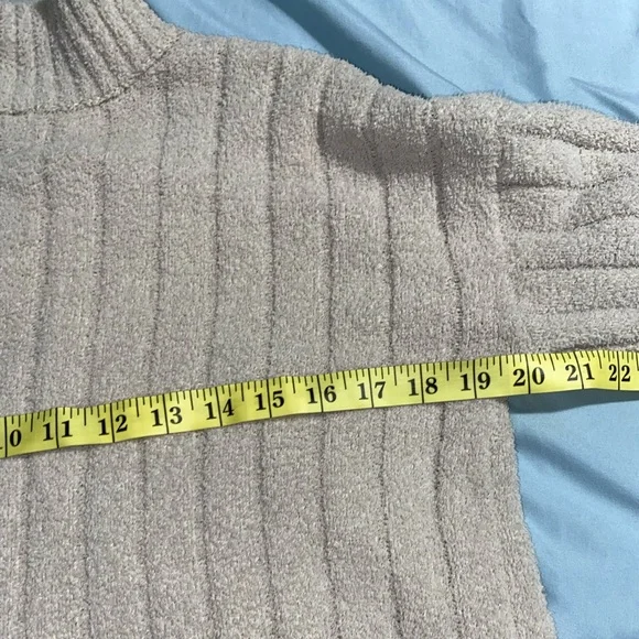 🔥🔥Pink Rose Preppy Creamy Brown Cropped 90’s Soft Turtle Neck Sweater - Picture 6 of 6